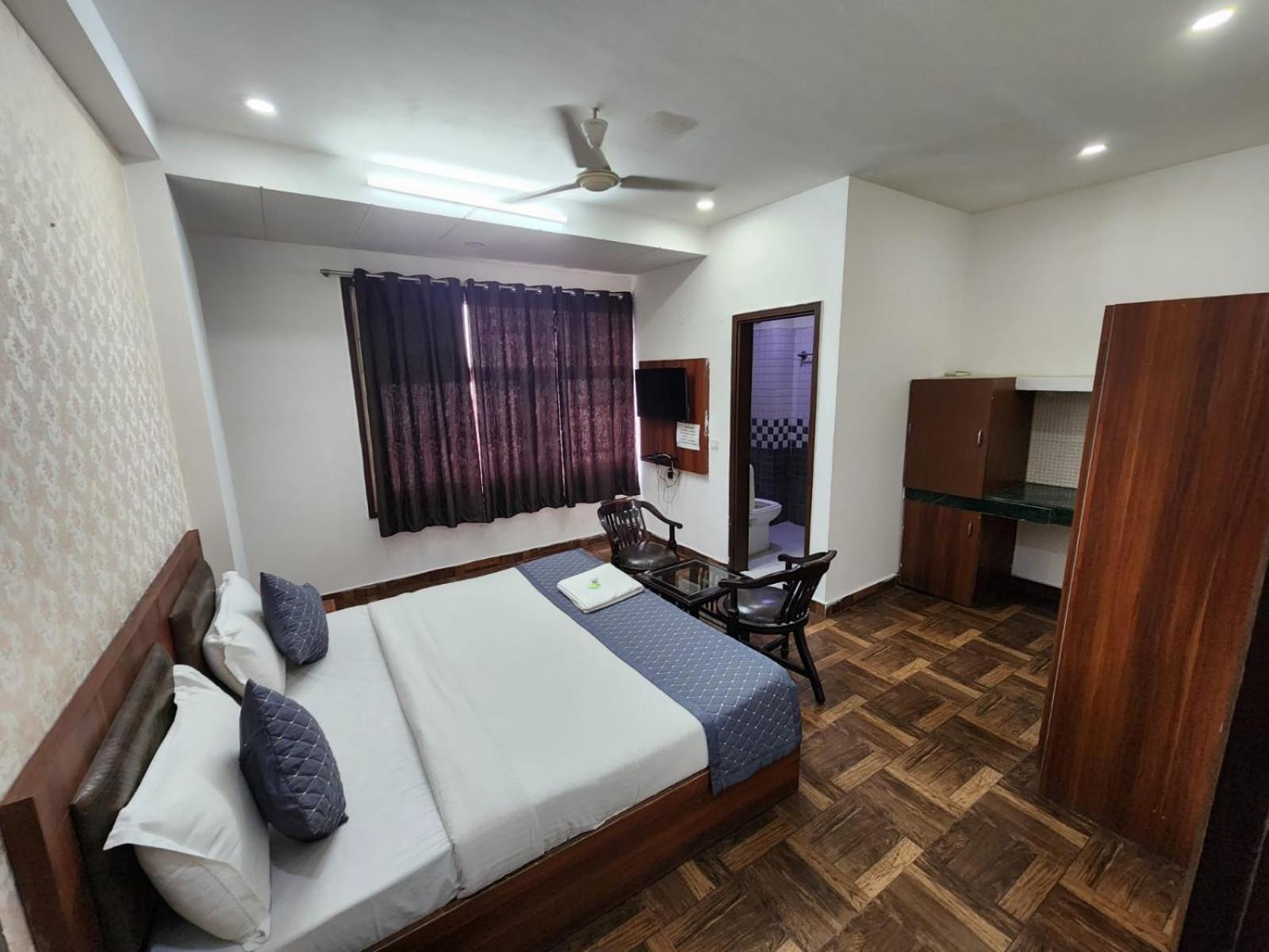 Aerotech Hotel *